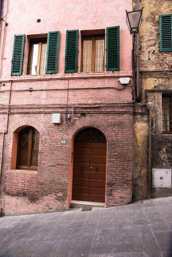 Cozy Apartment In The Heart Of Siena Ngoại thất bức ảnh